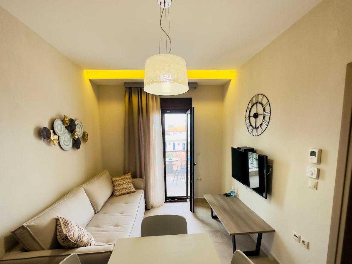 Yulia Luxury Apartments Ouranoupoli Exterior photo