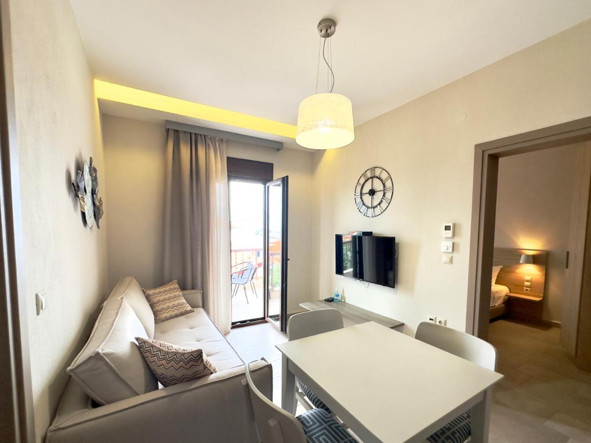 Yulia Luxury Apartments Ouranoupoli Exterior photo