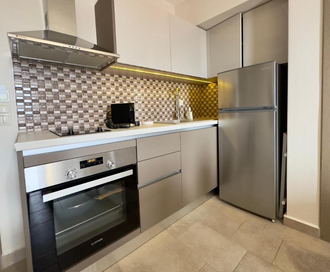 Yulia Luxury Apartments Ouranoupoli Exterior photo